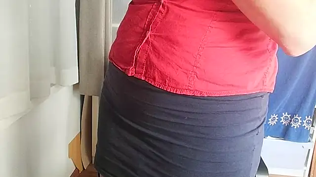 hotdestany online show from February 18, 2025, 8:25 pm