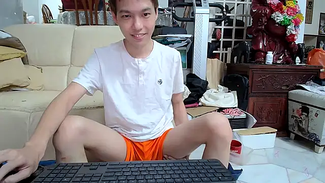 andrewooi online show from February 13, 2025, 9:17 pm