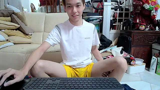 andrewooi online show from February 19, 2025, 7:48 pm