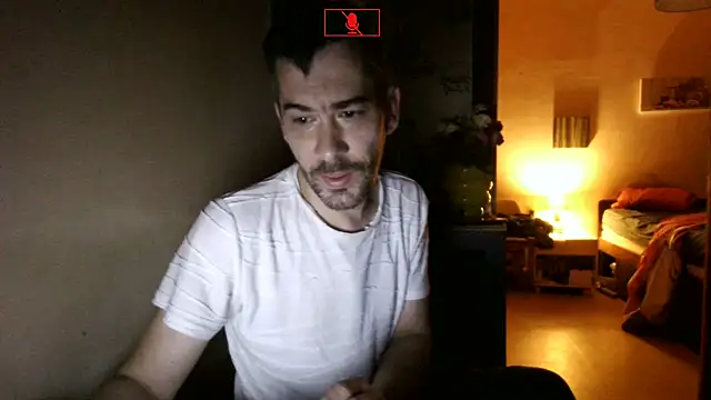 Snapshot of Ethangay chatting on September 19, 2025, 2:35 am Ethangay online show from September 19, 2025, 2:35 am