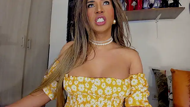 sashasweethot online show from February 20, 2026, 3:56 pm