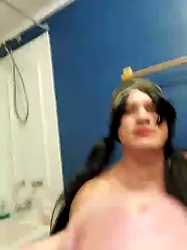 MaddyC6992 online show from December 30, 2024, 9:27 am