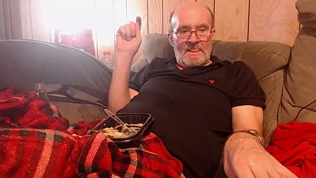 snickers1 online show from June 5, 2026, 1:17 pm