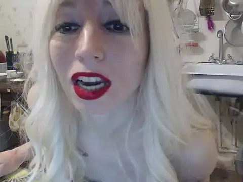 mimimi28 online show from December 5, 2024, 6:55 pm