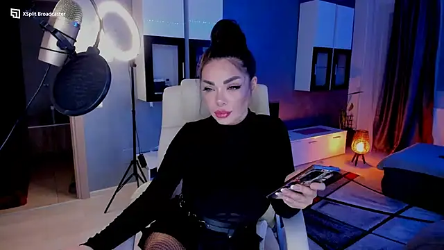 Miss kay1111 online show from December 4, 2024, 4:27 pm