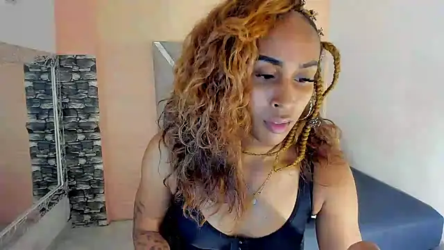 Snapshot of CarameloCeron chatting on December 11, 2024, 8:18 pm CarameloCeron online show from December 11, 2024, 8:18 pm