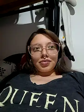 linda-schmidt online show from February 11, 2025, 12:59 am