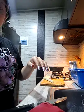 linda-schmidt online show from December 16, 2025, 1:21 am