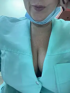 Snapshot of Alice_Sweetyyy chatting on January 20, 2025, 1:00 pm Alice Sweetyyy online show from January 20, 2025, 1:00 pm