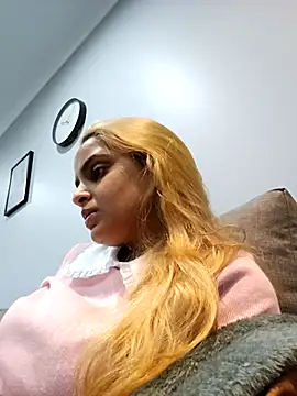 DirtySnowball69 online show from October 9, 2025, 3:32 pm