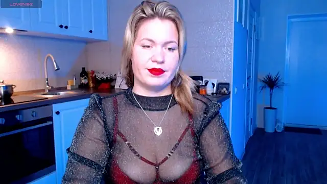 HotTiffani online show from January 30, 2025, 8:32 am
