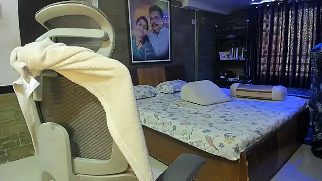 tarivishu23 online show from October 6, 2025, 1:58 am