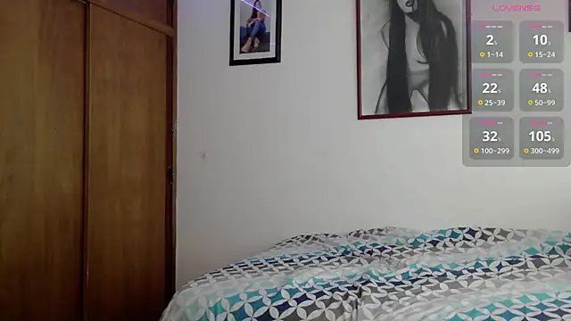 Snapshot of Honey_Aynur20 chatting on October 2, 2025, 7:21 pm Honey Aynur20 online show from October 2, 2025, 7:21 pm