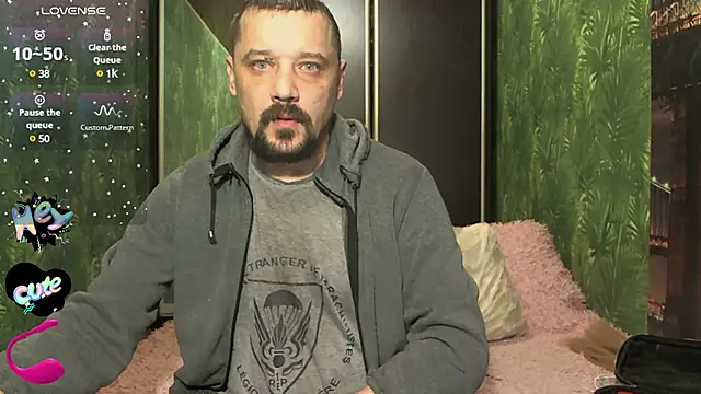 DanielOhCool online show from December 23, 2024, 8:22 am