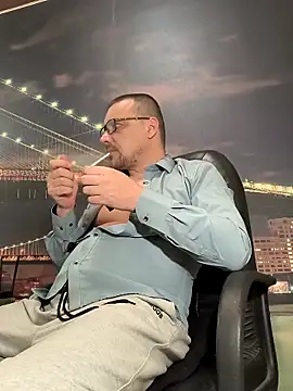 DanielOhCool online show from February 28, 2025, 9:23 pm