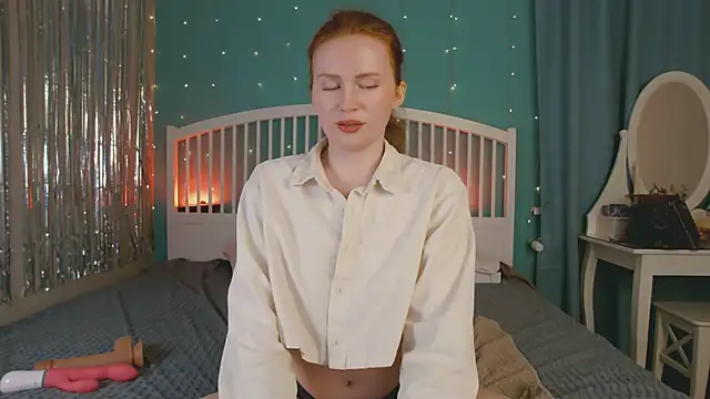 GingerArin online show from April 13, 2026, 12:43 pm