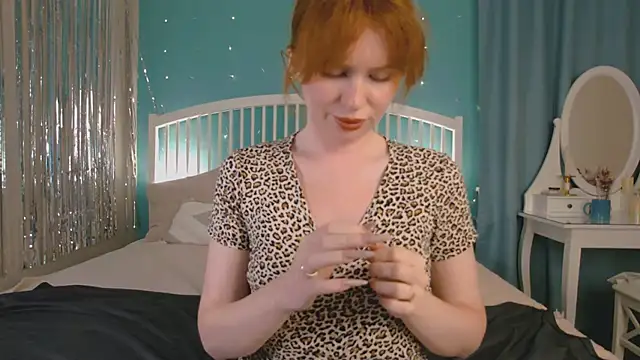 Snapshot of GingerArin chatting on May 31, 2026, 12:23 pm GingerArin online show from May 31, 2026, 12:23 pm