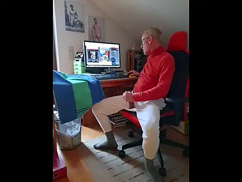 Snapshot of BerndisCam chatting on February 2, 2026, 3:00 pm BerndisCam online show from February 2, 2026, 3:00 pm