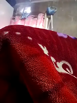 strongguyindia online show from April 8, 2026, 3:17 am