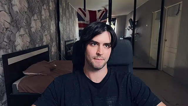 keanu reevez online show from October 3, 2025, 1:08 pm