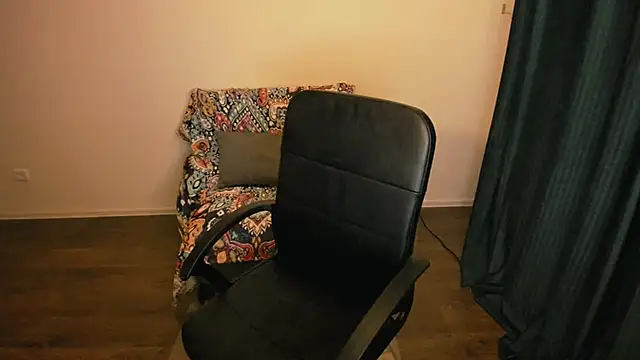 Angelaroberti3 online show from March 8, 2026, 7:50 pm