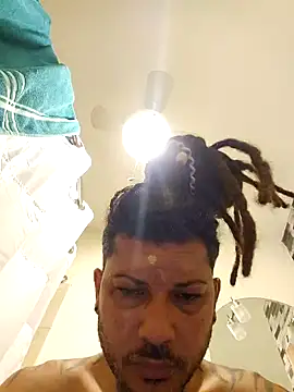 tropikboy online show from February 25, 2025, 9:53 am