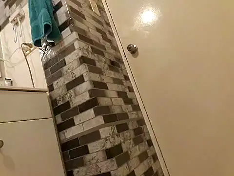 tropikboy online show from February 27, 2025, 10:04 am