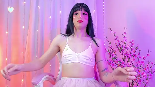 rosseblondee online show from December 22, 2025, 8:28 pm