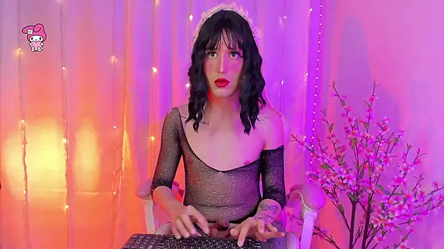 rosseblondee online show from June 6, 2026, 7:29 pm
