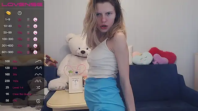 night is dark online show from March 5, 2025, 4:02 pm