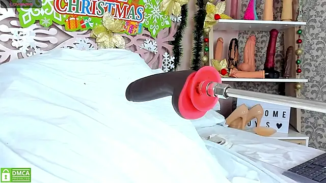 valerie lya online show from December 28, 2024, 8:25 pm