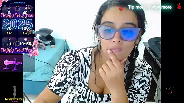 keyklin1 online show from January 17, 2025, 3:32 pm