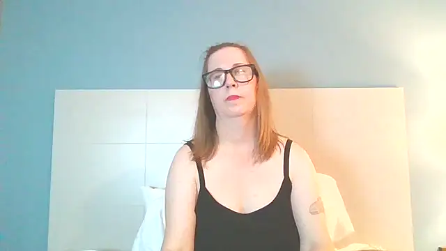 SweetandNaughty1 online show from January 10, 2025, 4:54 am