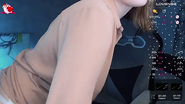 Snapshot of Your_Sweet_Lilu chatting on October 13, 2025, 12:16 pm Your Sweet Lilu online show from October 13, 2025, 12:16 pm