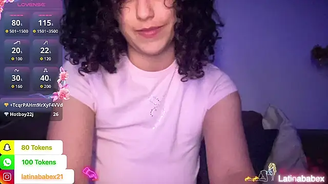 Snapshot of Latinababex chatting on June 1, 2026, 7:48 pm Latinababex online show from June 1, 2026, 7:48 pm