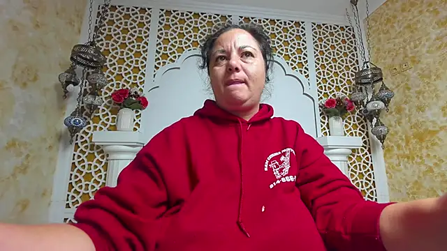 AleshaArabian online show from October 10, 2025, 2:32 am