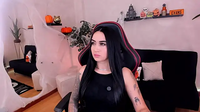 EmmyEvans1 online show from October 11, 2025, 7:34 pm