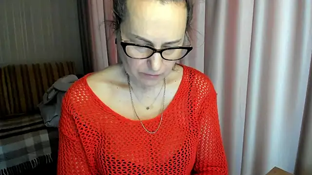 lauraoven online show from February 14, 2026, 8:44 am