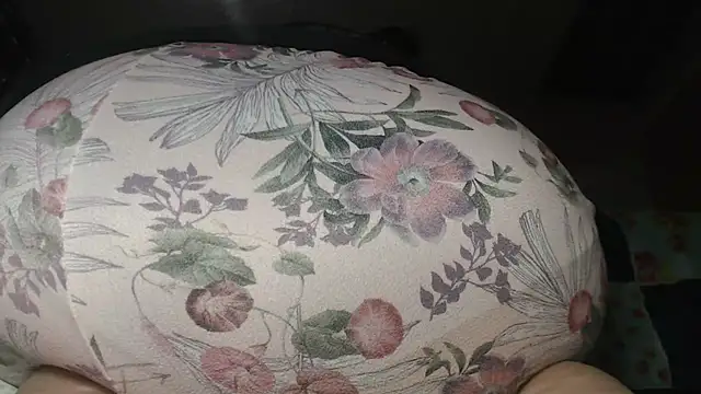 Snapshot of prettyangelsquirt chatting on January 19, 2025, 3:18 am prettyangelsquirt online show from January 19, 2025, 3:18 am