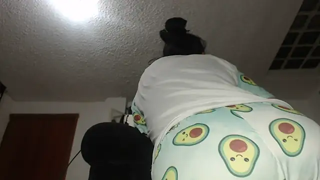 Snapshot of prettyangelsquirt chatting on February 22, 2025, 8:20 pm prettyangelsquirt online show from February 22, 2025, 8:20 pm