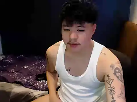 Snapshot of ASIANken911 chatting on November 16, 2025, 4:34 pm ASIANken911 online show from November 16, 2025, 4:34 pm