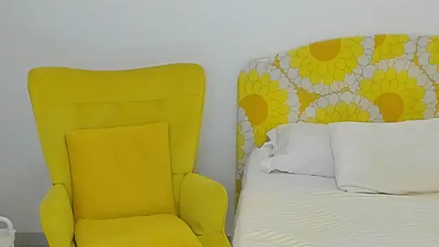 milf penelope online show from May 1, 2026, 12:59 am