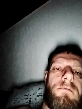 Snapshot of Kw8585kw chatting on February 13, 2025, 3:50 am Kw8585kw online show from February 13, 2025, 3:50 am