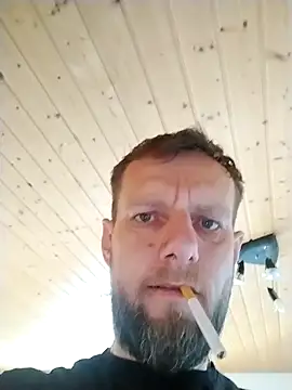 Snapshot of Kw8585kw chatting on February 16, 2025, 11:38 am Kw8585kw online show from February 16, 2025, 11:38 am