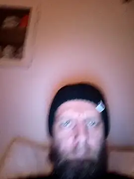 Snapshot of Kw8585kw chatting on January 5, 2026, 7:28 pm Kw8585kw online show from January 5, 2026, 7:28 pm