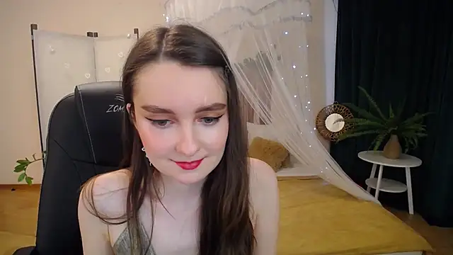 CloudGrace online show from March 11, 2025, 9:24 am