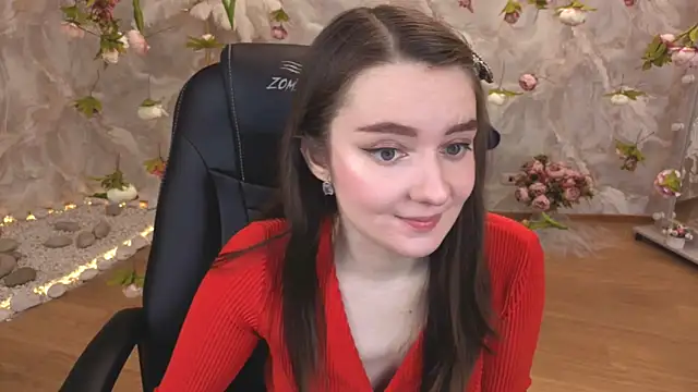 Snapshot of CloudGrace chatting on April 27, 2026, 6:17 pm CloudGrace online show from April 27, 2026, 6:17 pm