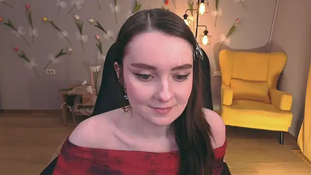 Snapshot of CloudGrace chatting on April 28, 2026, 6:13 pm CloudGrace online show from April 28, 2026, 6:13 pm
