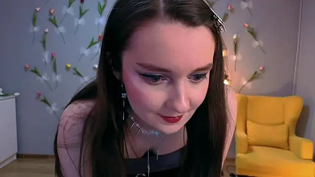 Snapshot of CloudGrace chatting on June 4, 2026, 3:34 am CloudGrace online show from June 4, 2026, 3:34 am