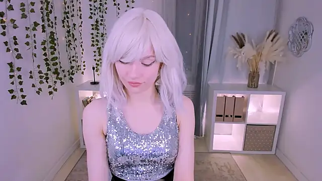 Snapshot of Bat_Laughing chatting on January 15, 2025, 12:15 pm Bat Laughing online show from January 15, 2025, 12:15 pm